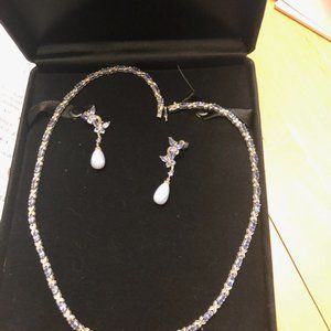 Tanzanite and silver necklace and earring set